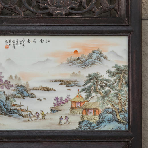 近代 红木镶张志汤款浅绛彩山水图瓷板画板挂屏（一对） 商品图2