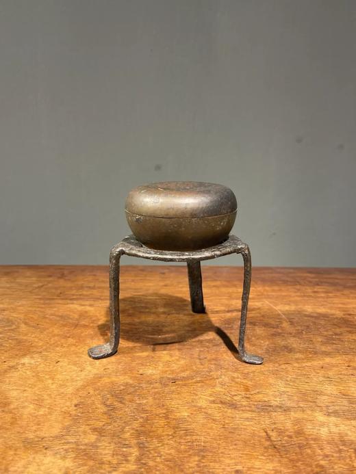 青铜苹果形盖盒与三足铁座，顺丰包邮 商品图3