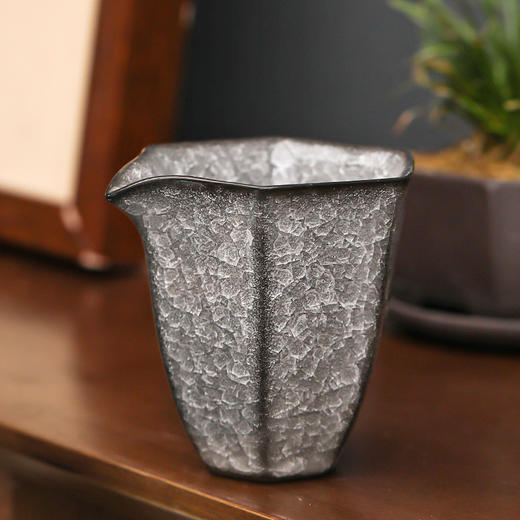 青瓷黑冰茶具公道杯茶杯茶漏手工复古铁胎冰裂纹陶瓷遇水化冰茶具 商品图0