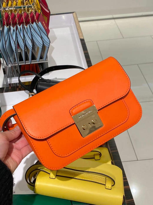 限时折扣850￥🇺🇸直邮，MK新款小邮差多功能包，可做胸包，腰包，单肩斜挎都可 商品图8