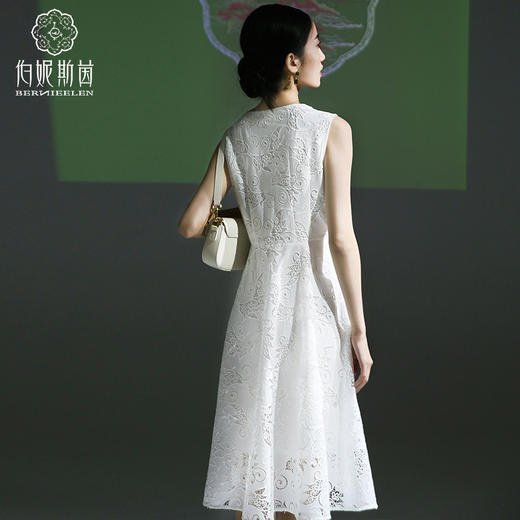 千年情话—2S60021梁祝草桥结拜皓色巴旦木无袖连衣裙【巴洛克摆钟】 商品图3