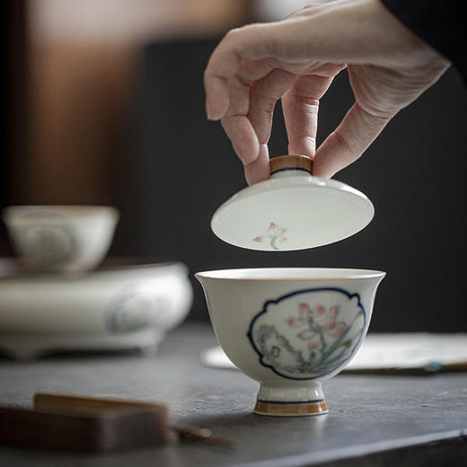 【日用百货】-宜室茶话 手绘幽兰盖碗釉下彩高足泡茶碗 商品图2