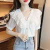 【v领设计，扣人心弦！】白衫如雪，飘逸优雅，独具花边设计，更显女人味。夏日穿上此衬衫，优雅风情自然流露。 商品缩略图1