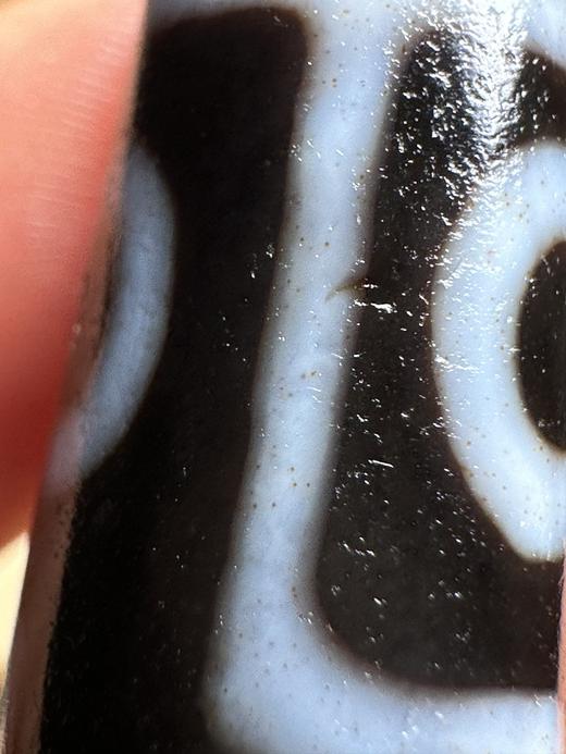 D477143 极品九眼天珠 为天珠最上品。一物一图，有快有！56*12.5MM，可免费编绳 特价：1180 商品图6