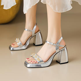 时尚粗跟中跟凉鞋，新款夏季法式仙女风气质一字带高跟鞋YZ-627-5