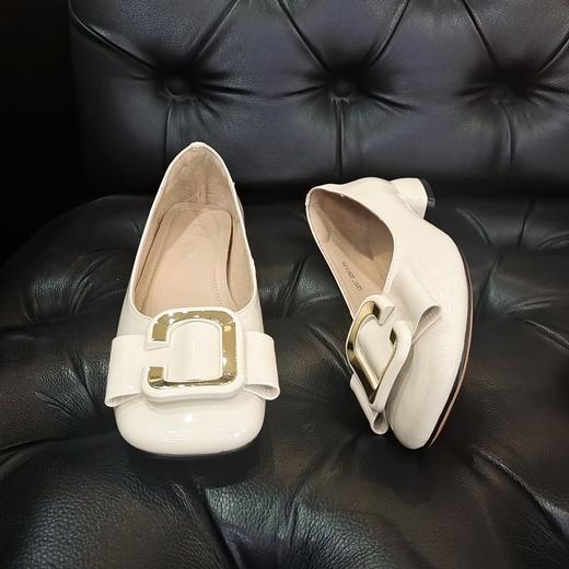 LFGJ  12007 新款真皮浅口低跟漆皮单鞋 商品图8