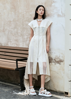 连衣裙（配吊带）