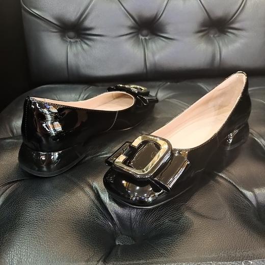 LFGJ  12007 新款真皮浅口低跟漆皮单鞋 商品图5