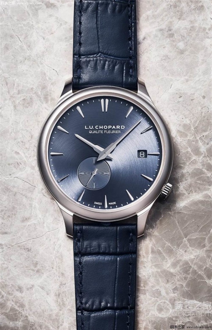 《镇魂》爆红朱一龙现身巴塞尔萧邦展厅