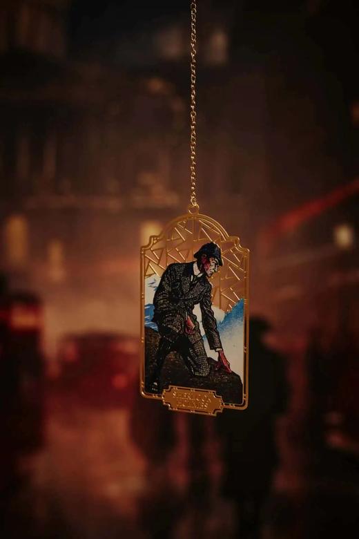 《福尔摩斯探案大全集》，豪华典藏中英文对照本，全10册盒装，[英]柯南.道尔著，贾文浩、贾文渊译，北京燕山出版社2023年5月一版一印，定价698元，售价279元，出版社直接发货。 商品图14