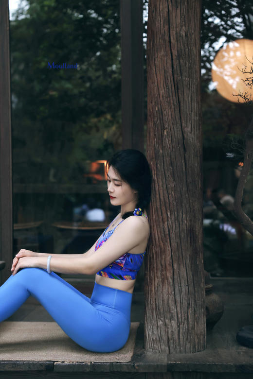 爆款好货 水滴细带短背心-蓝色妖姬 商品图1