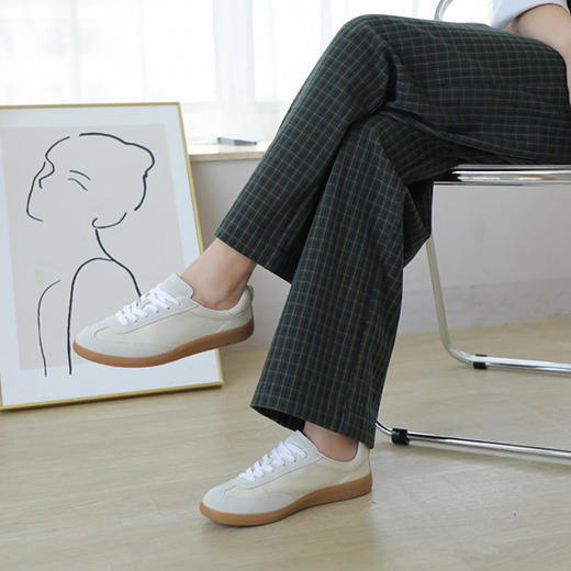 建议选大一码【穿上就不想脱】 Gentle souls 德训鞋 舒适鞋定制系列，好穿到炸裂 ，自带复古感 舒适度满分，实现穿搭自由 商品图9