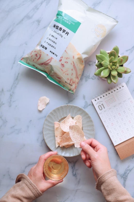 美味嘎嘣脆｜『米惦椒盐香芋片』薄酥香脆·美味少盐·精选槟榔芋·非油炸高温的“膨化”食品，办公室居家追剧的健康零食 商品图3