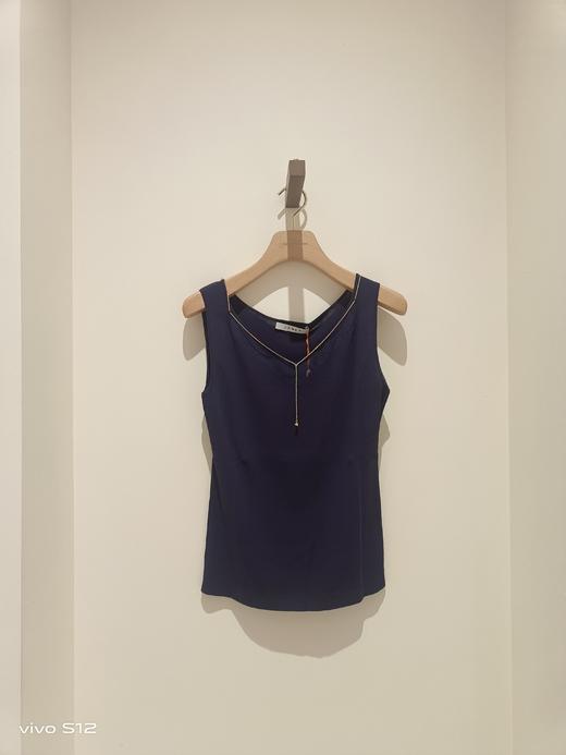 M2XL1朗姿 简约V领针织背心LCBK01KTO411 商品图2