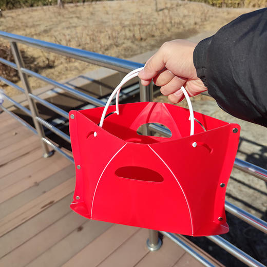 【多功能塑料折叠小板凳！】充满魔力的塑料折叠小板凳，用品质保证为你铺就通向梦想的路径。轻巧便携，无论是户外露营还是家中客厅的陪伴，都十分得心应手！ 商品图5