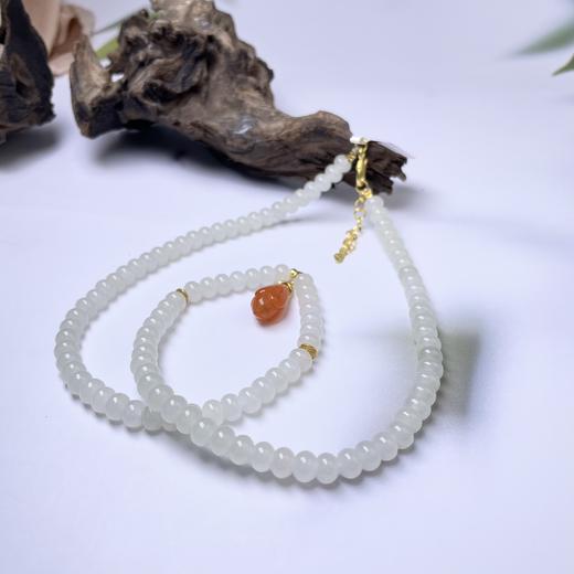 和田玉项链-白玉算盘珠南红玉兰花 商品图0