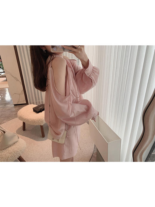 金蘑菇菇 清冷少女的一天 / 小心机露肩衬衫女宽松洋气设计感上衣 商品图4