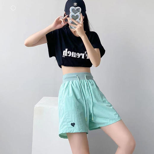 【BAZAAR RED芭莎】港风薄款休闲阔腿2023女夏新款冰激凌A字短裤外穿 商品图1