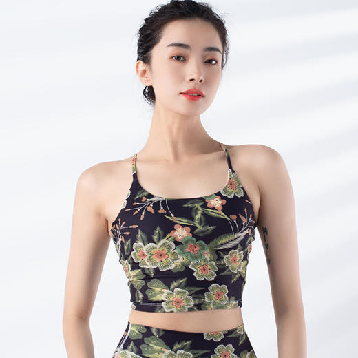 跃牌【洛水之神系列】新品防震跑步聚拢带胸垫美背瑜伽背心XK18 商品图12