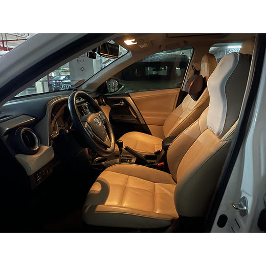 丰田 RAV4荣放 2.0L CVT四驱新锐版【长租-深圳】 商品图7