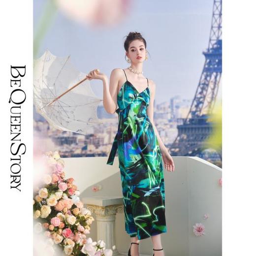 [在房间旅行]618 DFashionX青年艺术家系列礼盒 桑蚕丝吊带礼服裙 商品图3