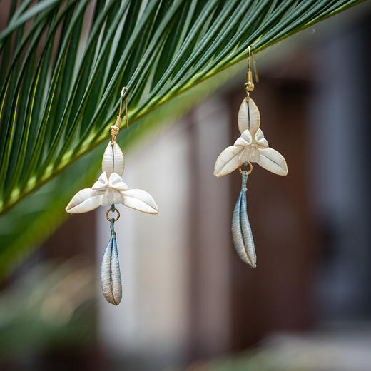 【情意绵绵 手工精制】非遗苏绣蚕丝首饰胸针/耳环耳钉 秀韵多姿 流光溢彩 非遗苏绣文化传承者-陈春燕老师 商品图13