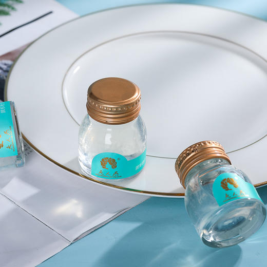 夫人燕窝 进口燕盏原材料 冰糖即食燕窝  浓鲜燕窝礼盒 40g*8瓶 商品图6