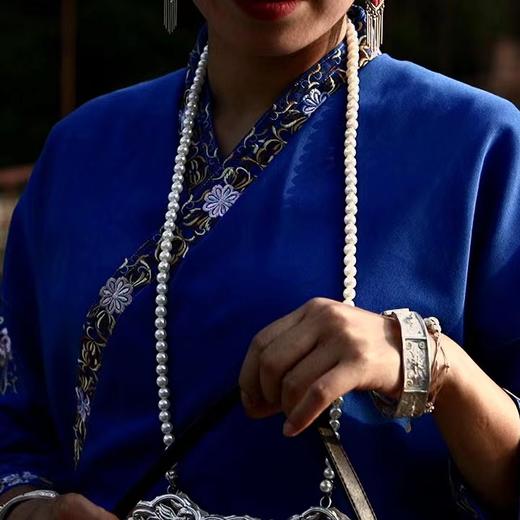 深山集市 刺绣单肩手提斜挎包 商品图2