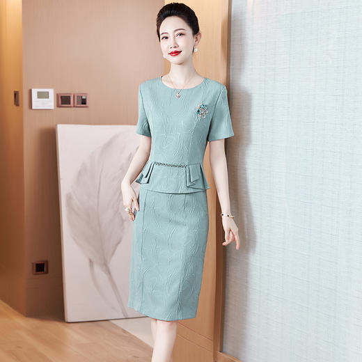 洋气高贵，新款妈妈夏装连衣裙阔太太中年喜婆婆婚宴礼服LC-2356 商品图3