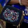 深山集市 刺绣单肩手提斜挎包 商品缩略图0