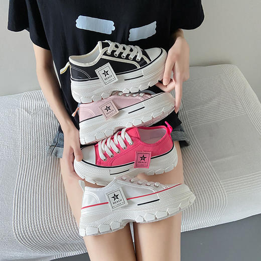百搭小白鞋，潮流ins必备；清新帆布鞋，夏日感受；时尚韩版女鞋，演绎青春活力；学生板鞋，轻松驾驭校园风。让你走在时尚前沿，享受舒适自由的步履！ 商品图2