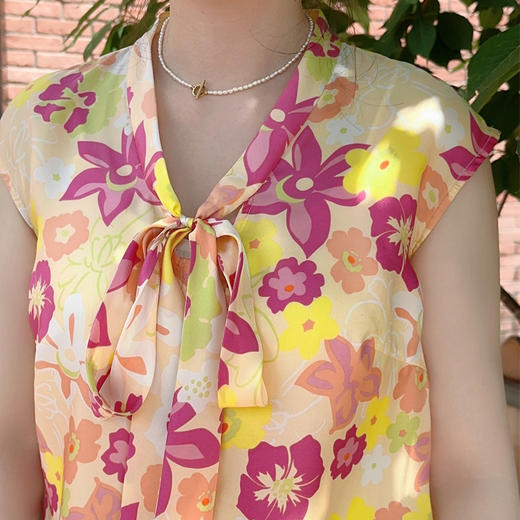 圣三利女装新夏季桑蚕丝花色飘带衬衫SL2014113 商品图3