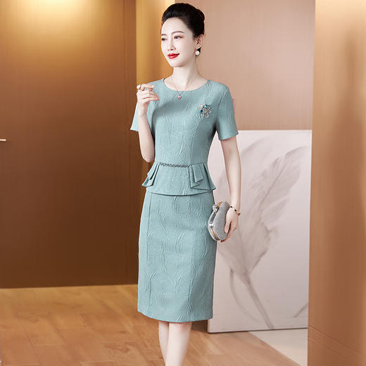 洋气高贵，新款妈妈夏装连衣裙阔太太中年喜婆婆婚宴礼服LC-2356 商品图2