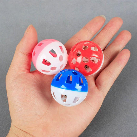 猫咪镂空铃铛球 抛掷互动逗趣发声 3个装 颜色随机 宠物玩具 商品图1