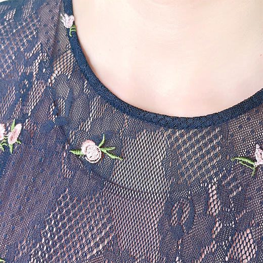 圣三利女装 新款花朵刺绣蕾丝中长款收腰散摆连衣裙SL2027109 商品图7