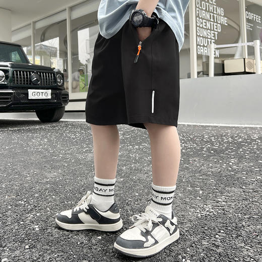 【超薄冰丝，运动潮酷两不误】童装男童短裤夏外穿，儿童裤子中大童冰丝薄款五分裤，夏天就要穿的薄，冰感面料有效降温，时刻保持肌肤干爽不粘腻-SH 商品图1