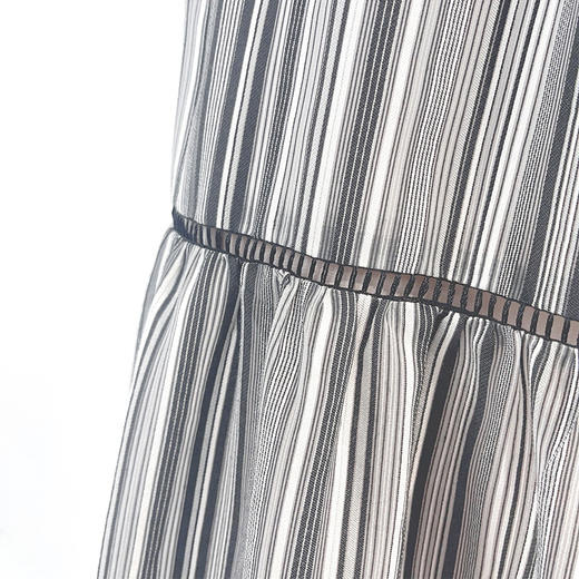 圣三利女装 新品浪漫度假风长款条纹拼接蛋糕半身裙SL2015136 商品图5