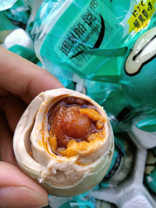 有着蟹香味儿的海鸭蛋🥚大蛋70g以上一个，鲜美度堪比蟹黄😋一戳就爆油的满口留香【大国品牌涠洲船说海鸭蛋】广西北海正宗烤海鸭蛋 咸淡适中 烤鸭蛋 商品图1