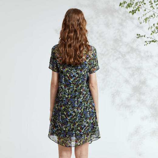 VIVIAN LIU D2324101 春女装新款雪纺印花圆领收腰复古半袖连衣裙 商品图1