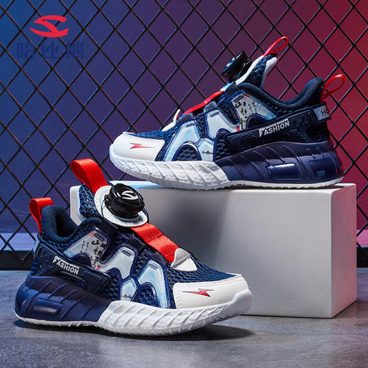 【防撞鞋头，稳固保护】2023夏新女童旋转纽扣单网运动鞋，男童镂空透气凉鞋，便携旋转纽扣穿脱方便，镂空织物鞋面柔软耐穿-SH 商品图1