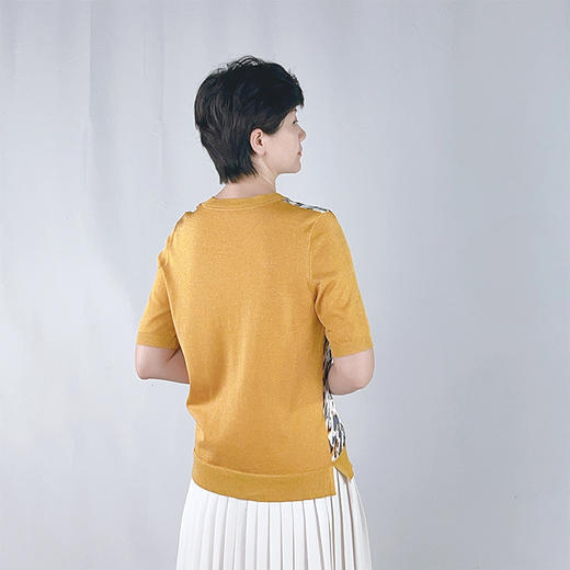 圣三利女装新春季拼接款豹纹针织衫SL121M09 商品图3