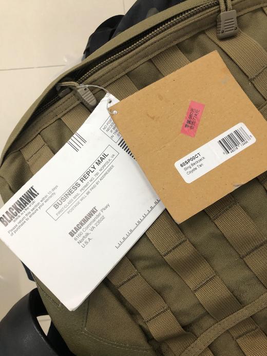 满减活动 黑鹰三角斜挎包特价一个399 商品图3