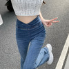 2023新款高腰提臀显瘦牛仔裤女，修身设计展现迷人曲线。微喇叭裤脚修饰腿型，百搭好穿又时尚，上新必备单品！ 商品缩略图3