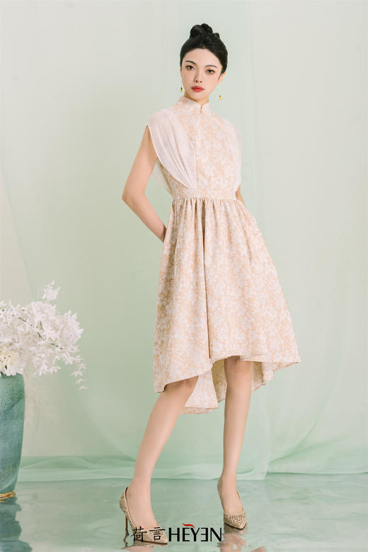 荷言GL 七里香 黄白色提花透明纱袖裙 商品图1