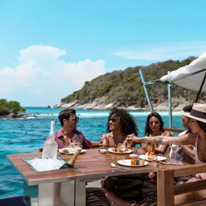 泰国普吉岛【皇帝岛+珊瑚岛 黑珍珠号巨型双体帆船派对一日游~不用早起 |丰富餐食| 往返接送|中文服务】 商品图1