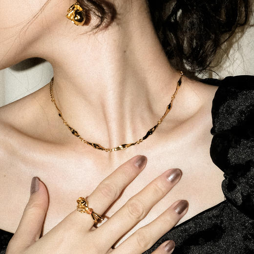 MINT THERAPY 液态蔷薇叶片肌理项链 商品图0