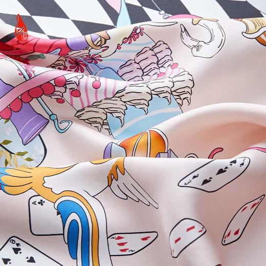 SAINTJOY/上久楷 双面印花真丝方巾  梦幻时空  FJS22045-1 商品图12