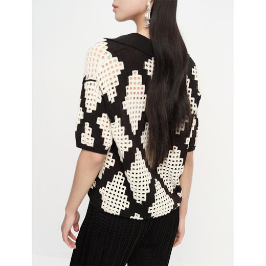 NEELLY纳俪商场同款气质V领镂空菱格针织衫女套头短袖夏季上衣N23061A01189 商品图3