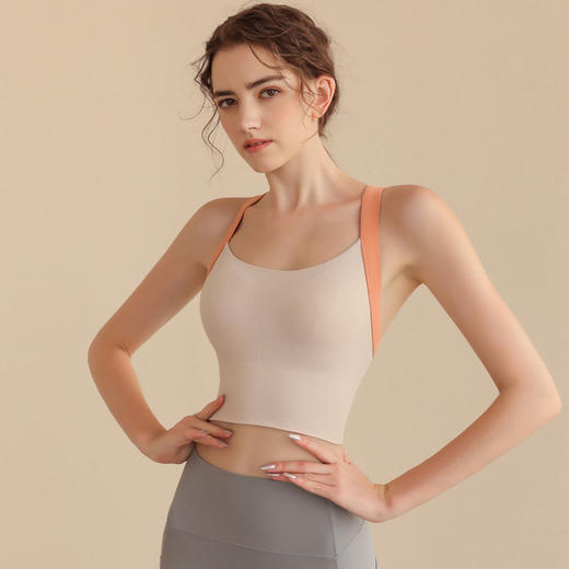 高强度防震运动内衣女健身瑜伽背心一体式跑步美背文胸sport bra，科学设计，完美贴合身形，有效减震，提供全方位支撑，让你在瑜伽、健身、跑步等运动中更自信、舒适、自由。 商品图0