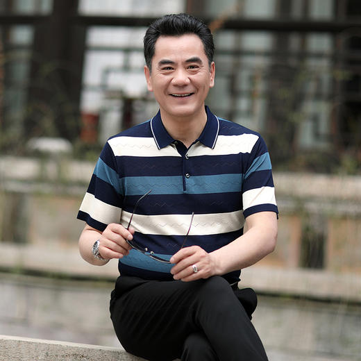 【凉爽冰丝透气不闷汗，时尚简约百搭】夏季中年短袖t恤男冰丝宽松polo衫，简约底摆，服帖合身不显肚腩，修饰您的优雅身形，男爸爸夏装上衣中老年男士衣服 商品图0